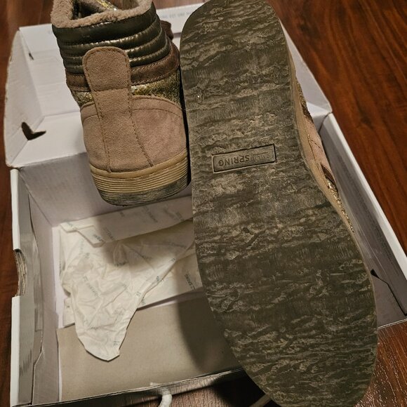 Spring Spueler Gold Glitter Sneakers - Picture 5 of 5